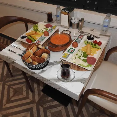 The Boutique Kumbağ